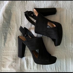 Black size 7 heels